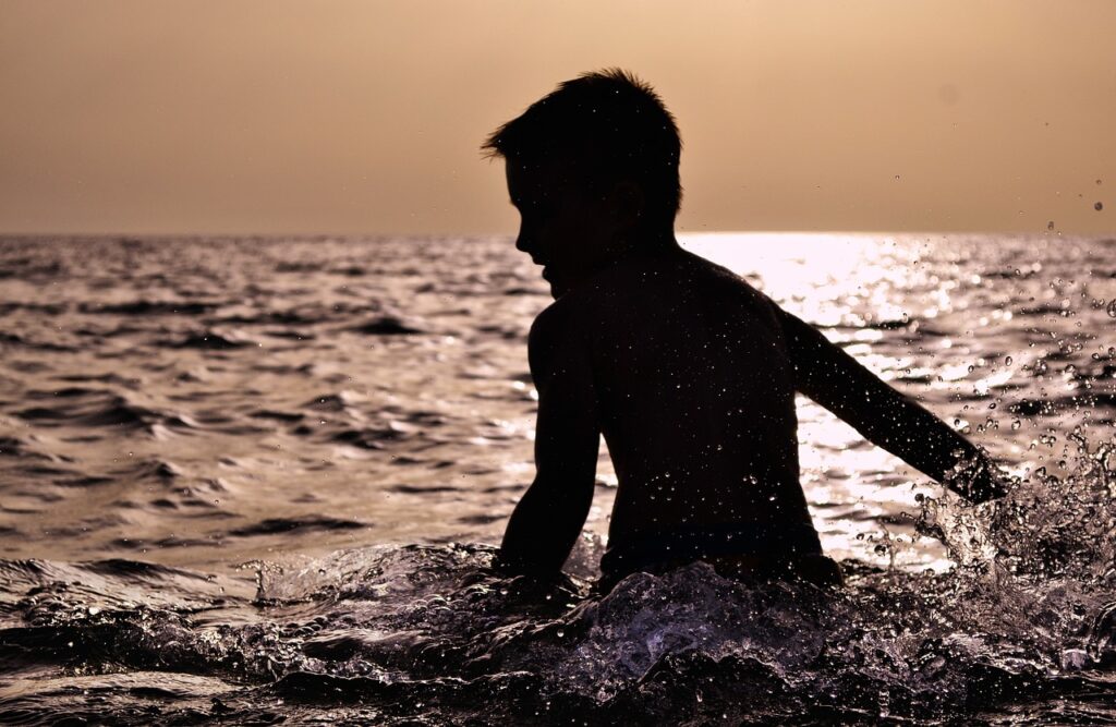 boy, splashing around, beach